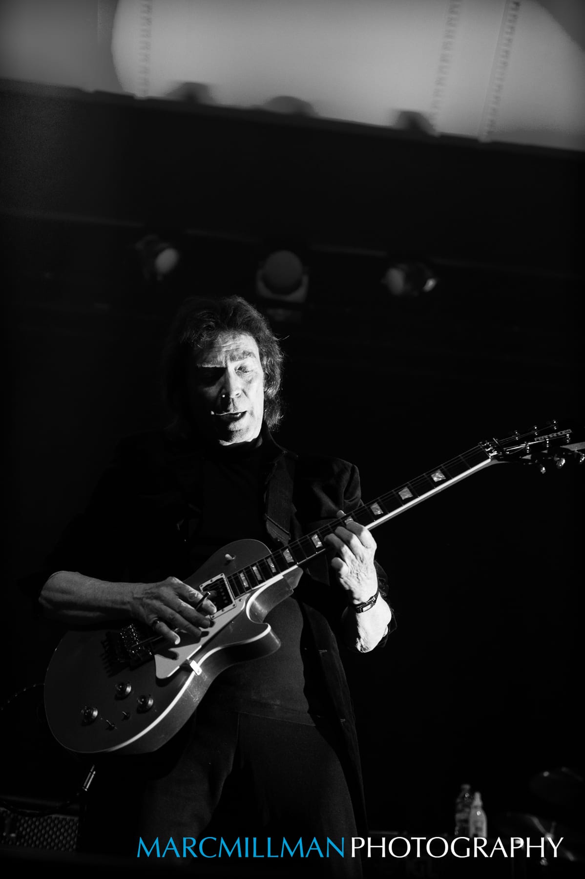 Steve Hackett at New York’s Town Hall (A Photo Gallery)