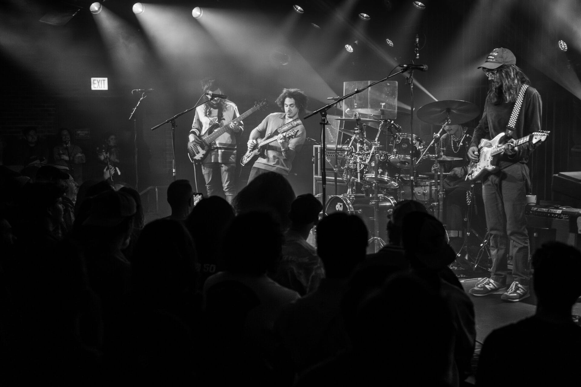 Dogs in a Pile Mark Release of Third Studio Record ‘Distroid’ at Garcia’s Chicago with Full Album Delivery