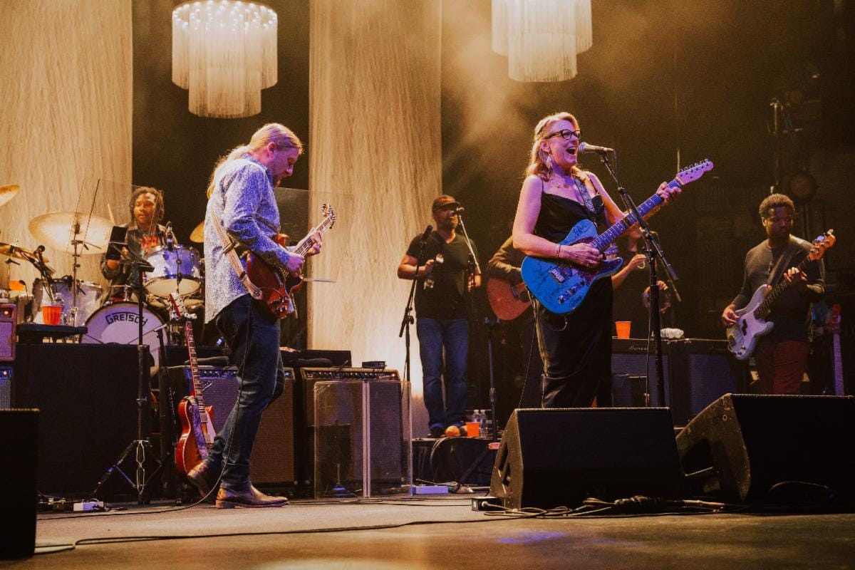 Tedeschi Trucks Band Announce Beacon Theatre Residency Following LA Weekend Performing Neil Diamond Cover with Kate Hudson