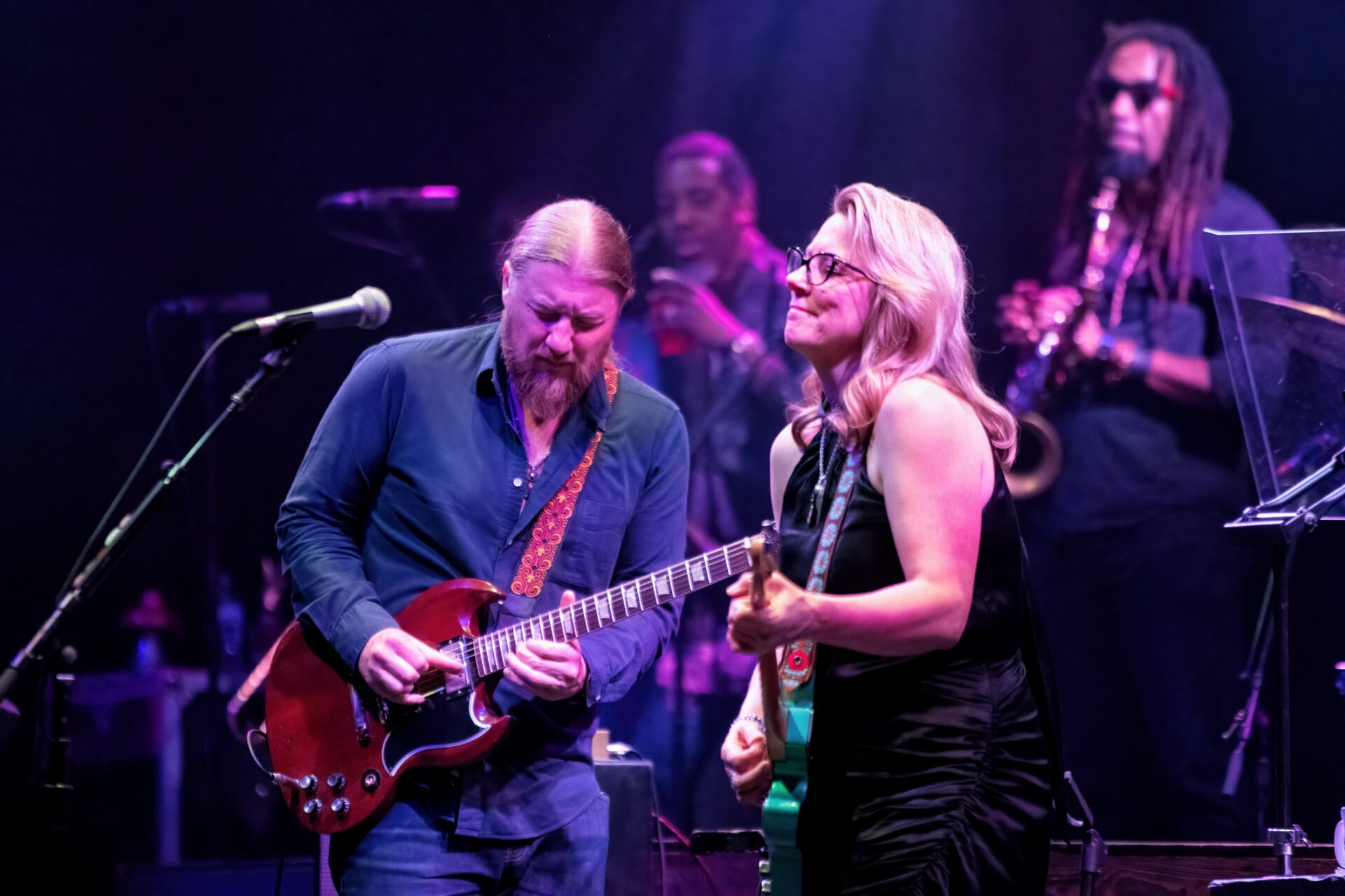 Derek Trucks and Susan Tedeschi to Perform During Televised ‘CMA Country Christmas’ Tonight