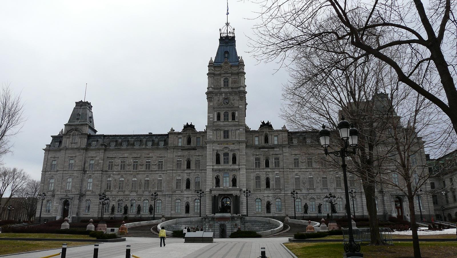 Quebec Proposes Price Cap for Ticket Resale