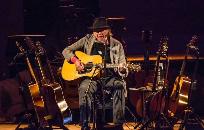 Neil Young Gifts Greenland Access to Music and Video Archive in Response to Trump’s Threats, Condemns Jeff Bezos and Amazon