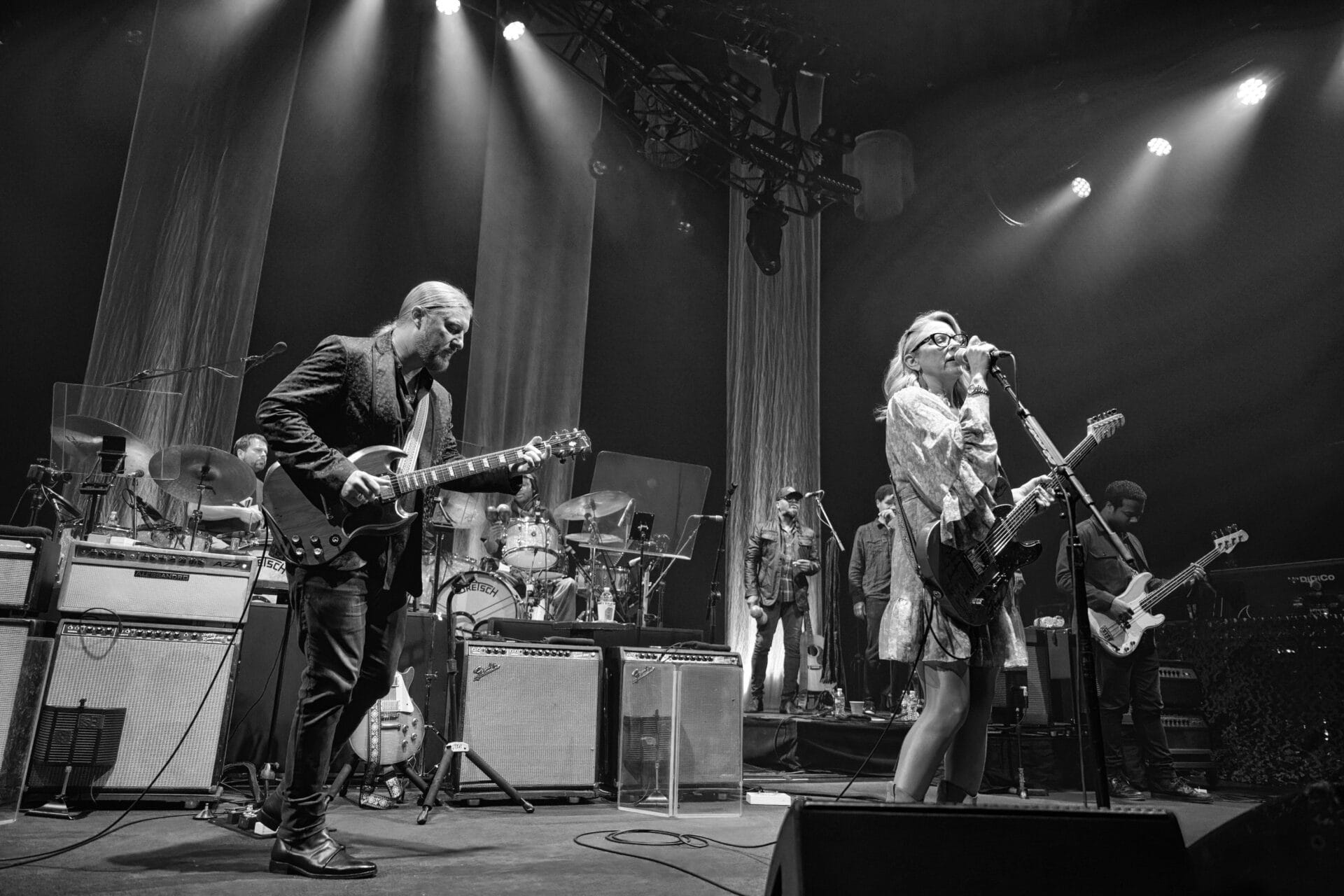 Tedeschi Trucks Band Maintain ‘Future Soul’ Previews with Two New Debuts,  First-Time Sturgill Simpson Cover on Night Two at The Beacon