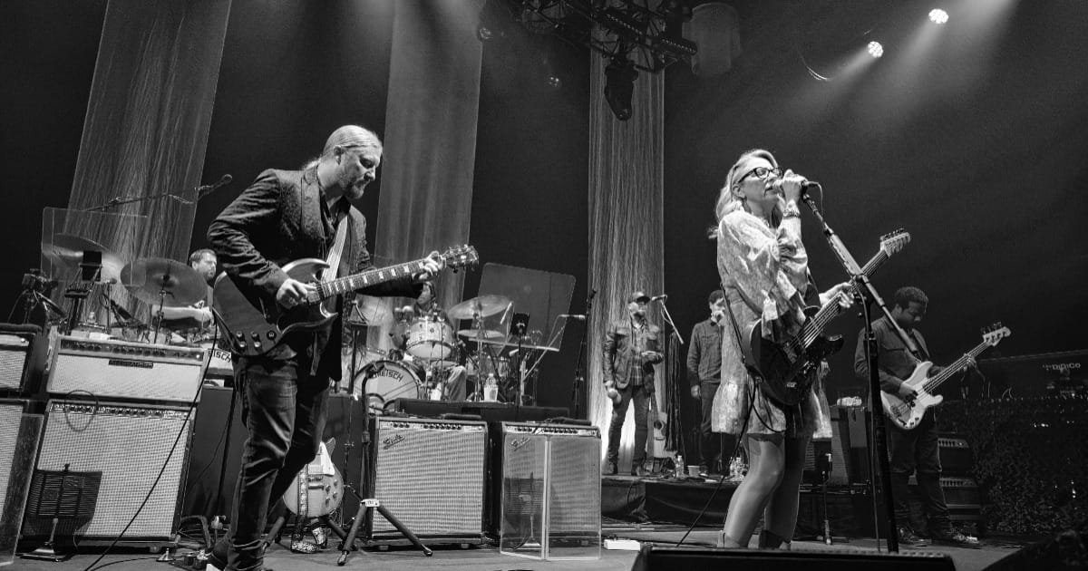 Tedeschi Trucks Band Maintain ‘Future Soul’ Previews with Two New Debuts,  First-Time Sturgill Simpson Cover on Night Two at The Beacon