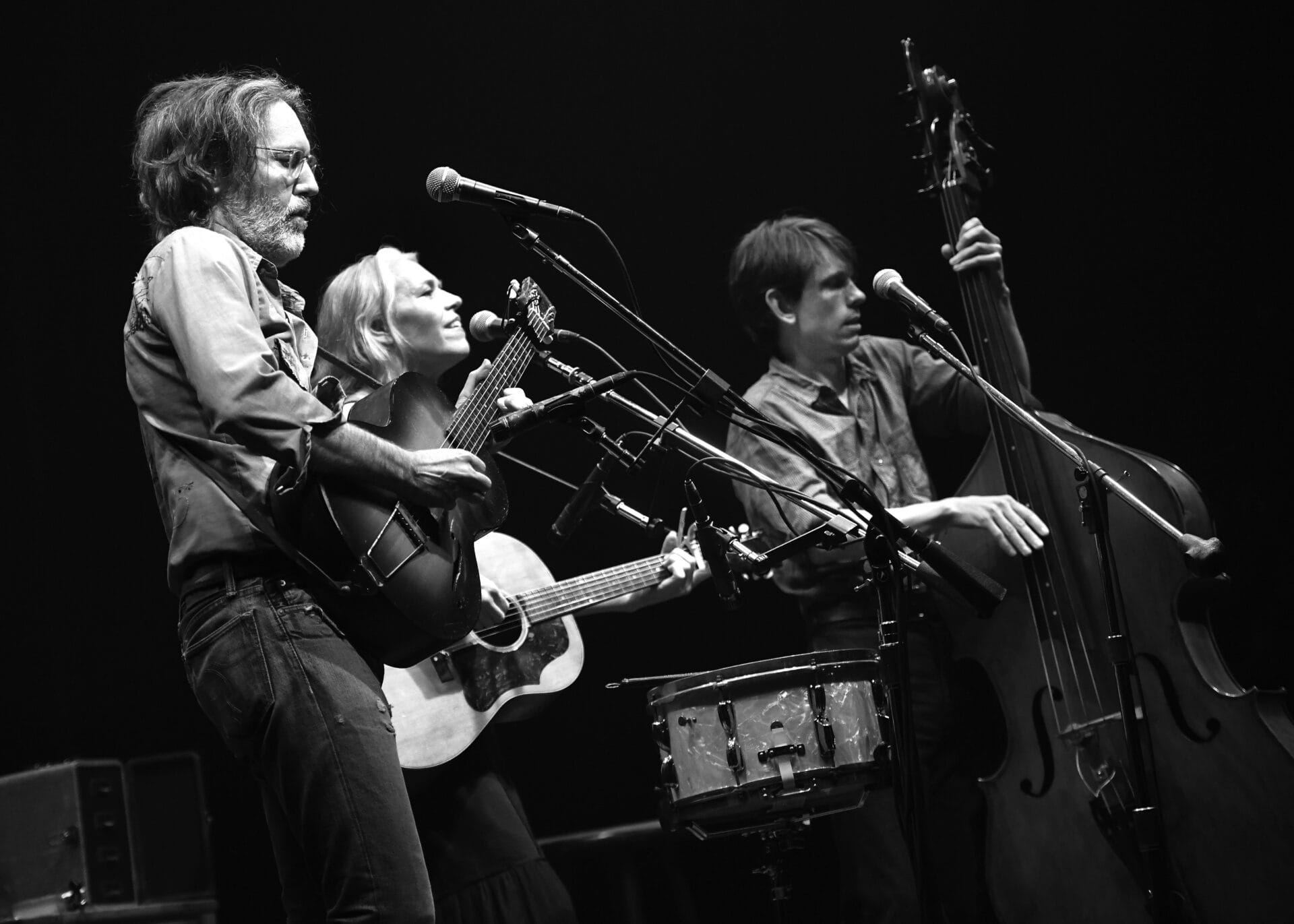 Gillian Welch and David Rawlings Introduce First-Time “Truckin'” Cover in New Orleans