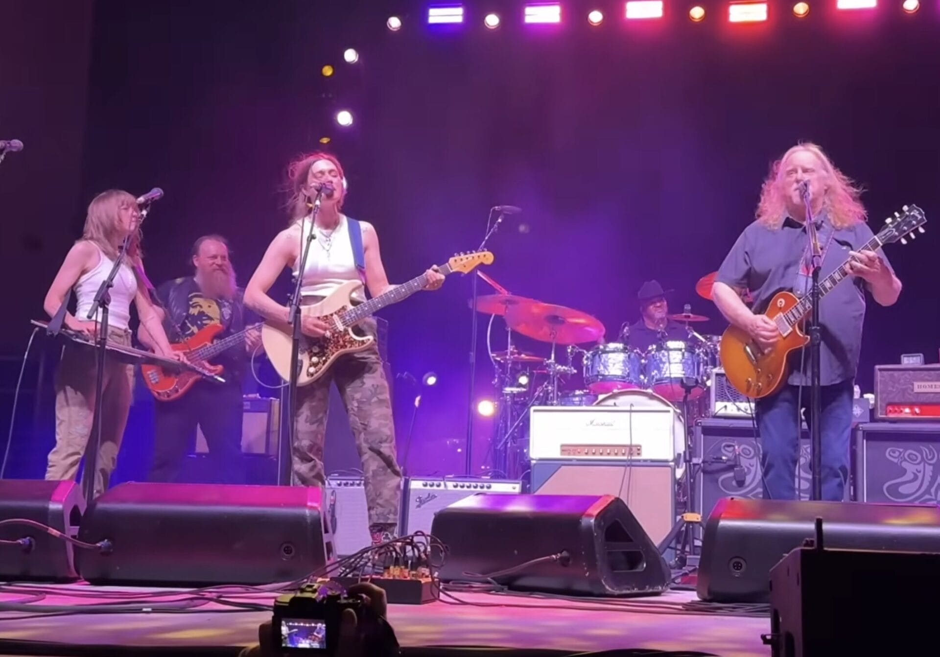 Gov’t Mule and Larkin Poe Cover Jerry Garcia’s “Sugaree” in Missouri