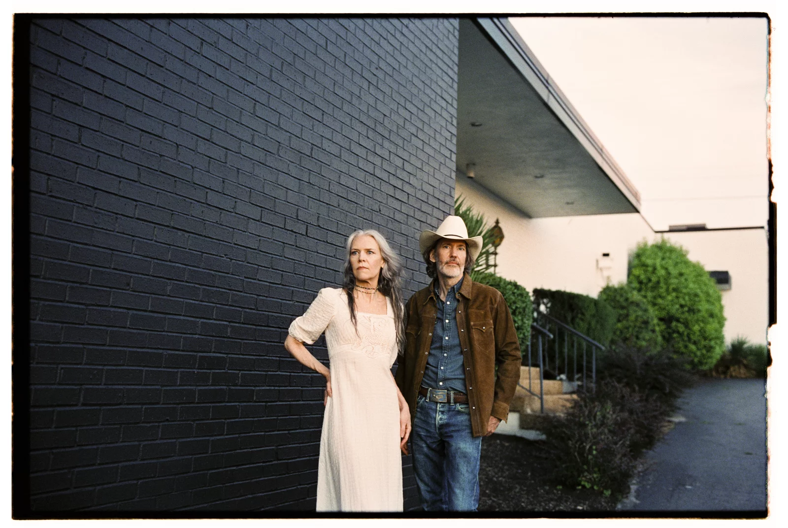 Gillian Welch and David Rawlings Take Acoustic ‘Reckoning’ Tour to Brooklyn Bowl Nashville