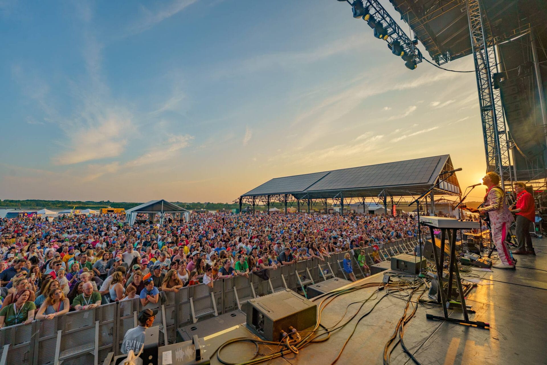 Guster’s On the Ocean to Feature Iron & Wine, Watchhouse, The Barr Brothers, Eggy and More