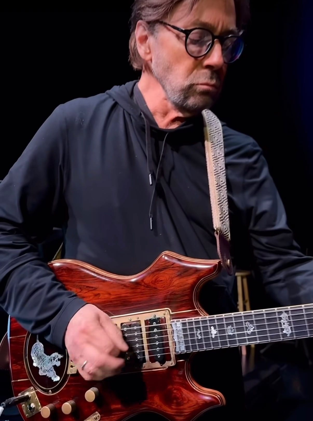 Watch: Al Di Meola Tests Jerry Garcia’s “Tiger” Guitar, Dickey Betts’ Fillmore-Played 1958 Les Paul and Trey Anastasio’s 1991 Paul Languedoc