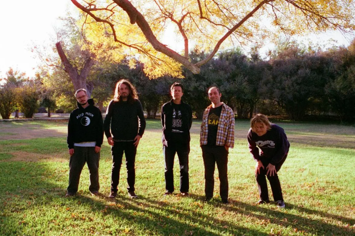 Ty Segall Previews New Album ‘Chrome’ and New EP ‘Love Fuzzz’ with “Black Paint” Ty Segall Previews New Album ‘Chrome’ and New EP ‘Love Fuzzz’ with “Black Paint”