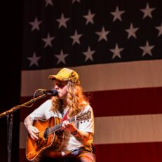 Billy Strings Celebrates July 4th with Willie Nelson, Adds Fall Dates