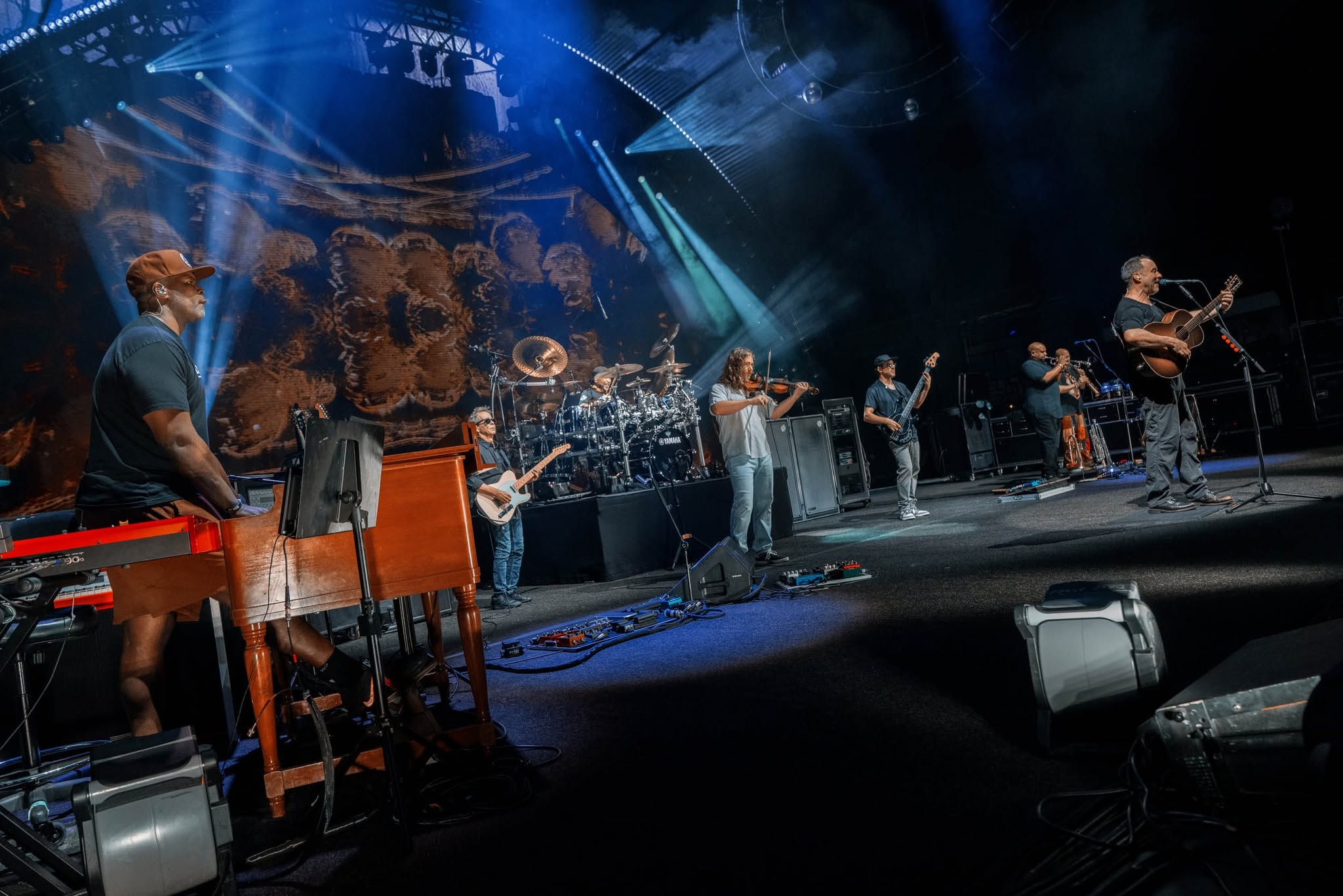 Dave Matthews Band Nod to Johnny Cash, Jake Renick Simpson Joins Matthews for Duo Tune