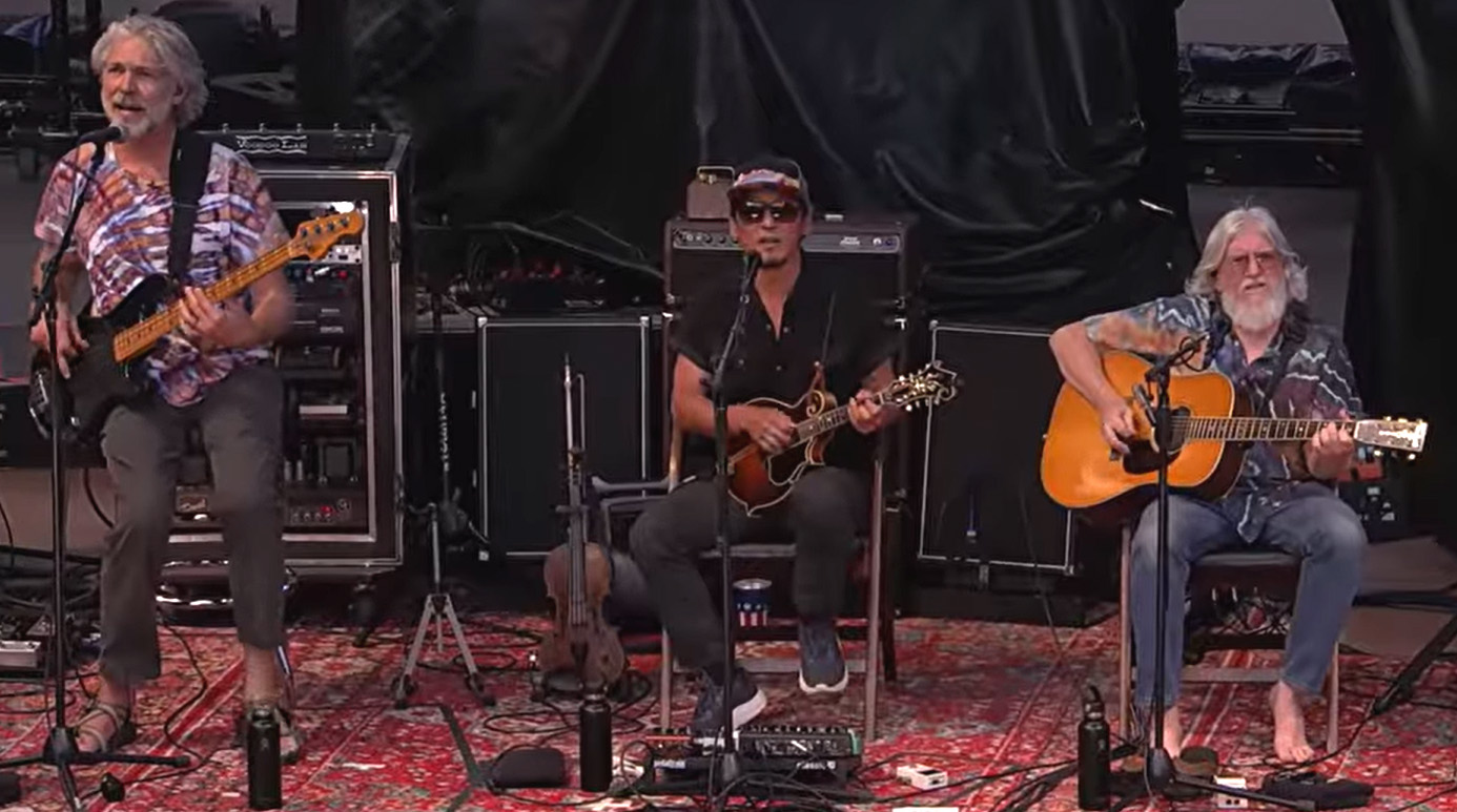 The String Cheese Incident Go Acoustic at Red Rocks, Welcome Members of Clay Street Unit to the Stage